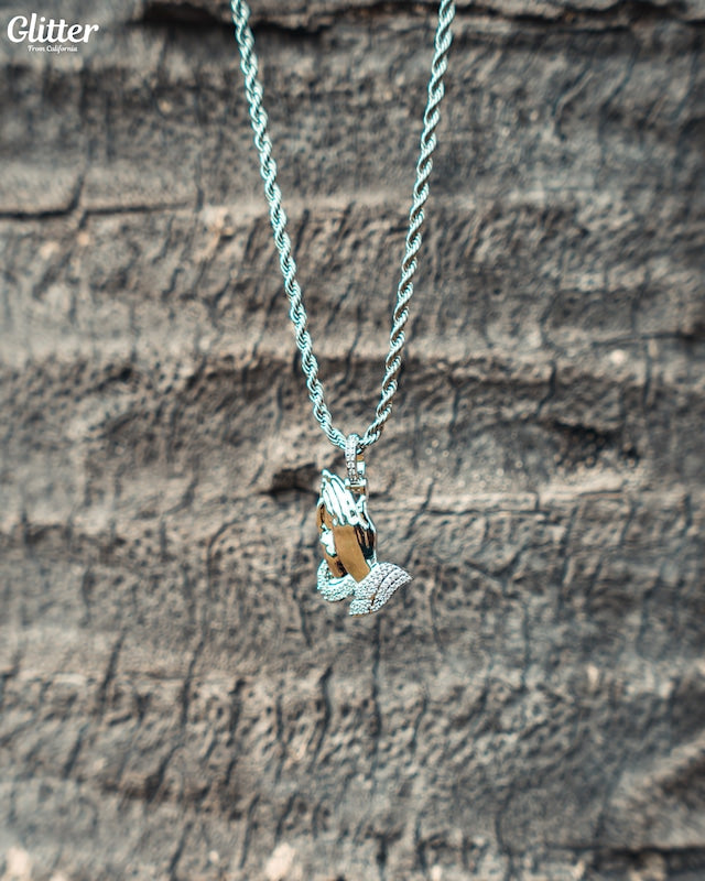 s925 Iced Out Praying Hands Pendant