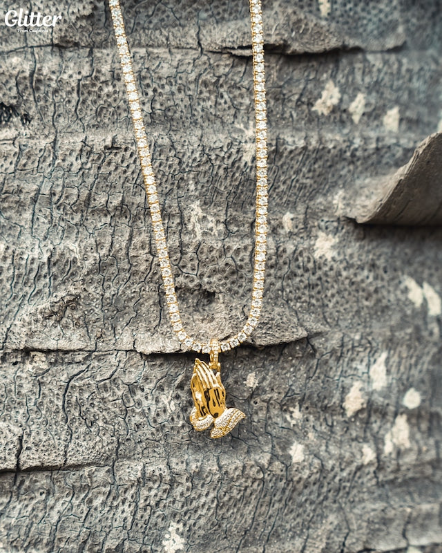 s925 Iced Out Praying Hands Pendant