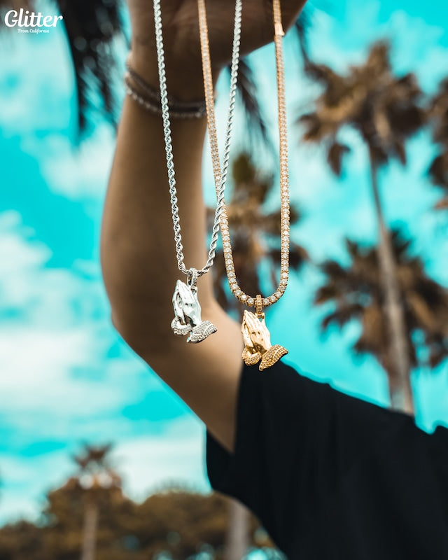 s925 Iced Out Praying Hands Pendant