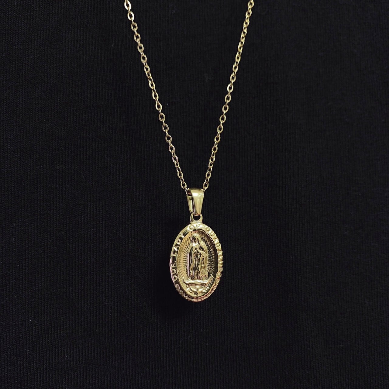 18kgp Mary Necklace