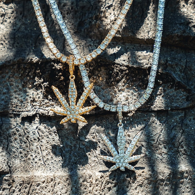 s925 Iced Out Weed Pendant