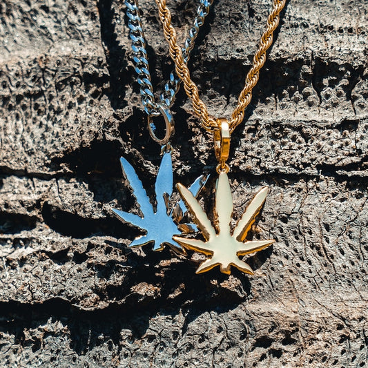 s925 Glitter Weed Pendant
