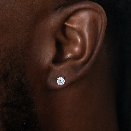 10K Round Cut Stud Earrings 6mm 【Diamond】