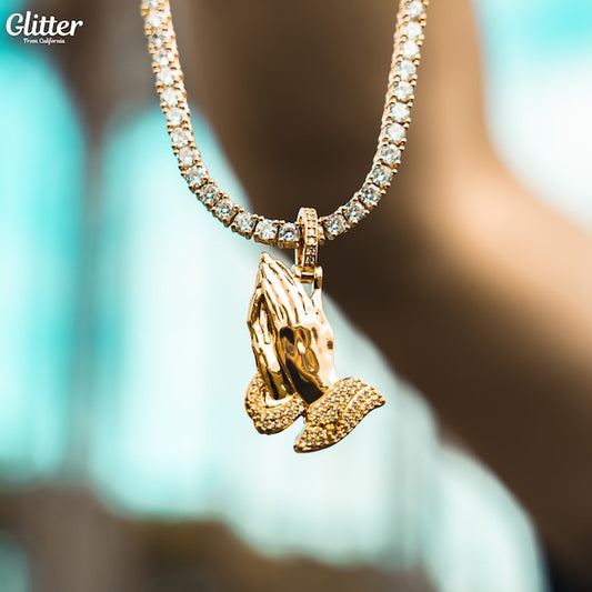 s925 Iced Out Praying Hands Pendant